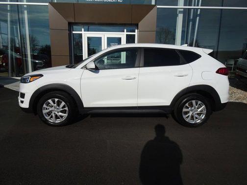 2021 Hyundai TUCSON SE