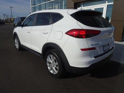 2021 Hyundai TUCSON SE