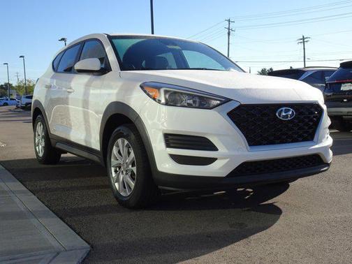 2021 Hyundai TUCSON SE