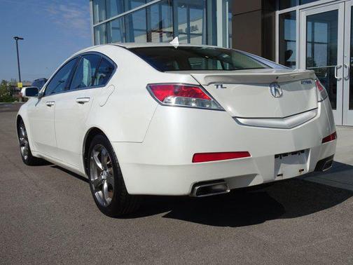 2011 Acura TL Technology