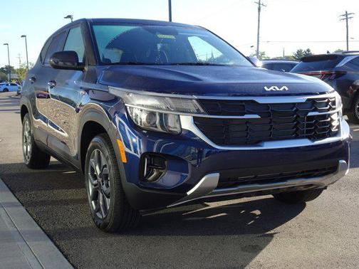 2025 Kia Seltos LX