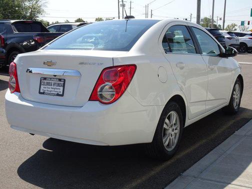 2016 Chevrolet Sonic LT