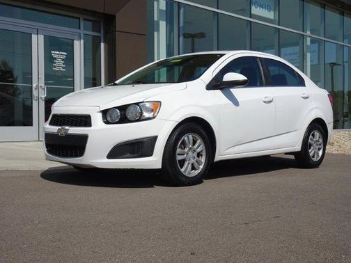 2016 Chevrolet Sonic LT