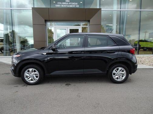2023 Hyundai VENUE SE
