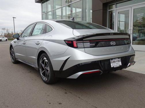 2026 Hyundai SONATA SEL