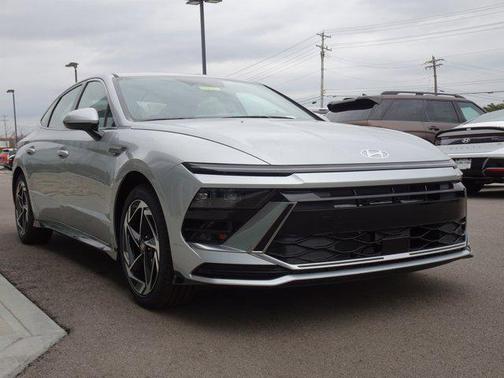 2026 Hyundai SONATA SEL