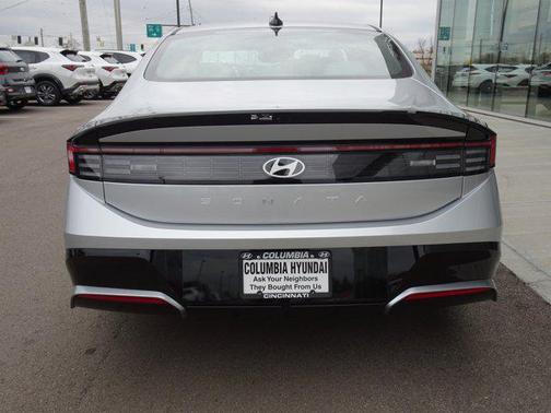 2026 Hyundai SONATA SEL