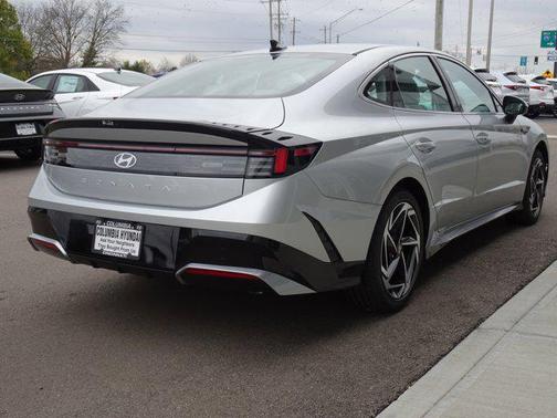 2026 Hyundai SONATA SEL