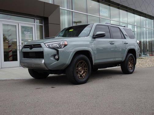 2023 Toyota 4Runner TRD Off Road