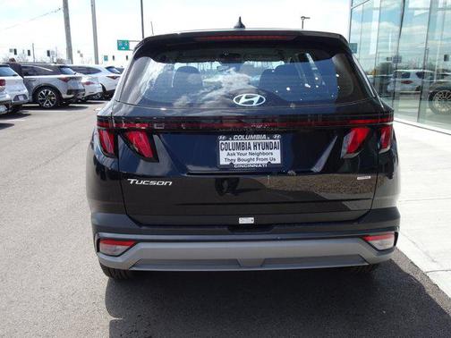 2025 Hyundai TUCSON SE