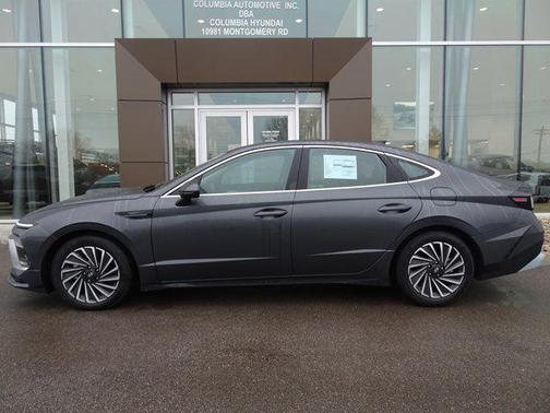 2024 Hyundai SONATA Hybrid SE