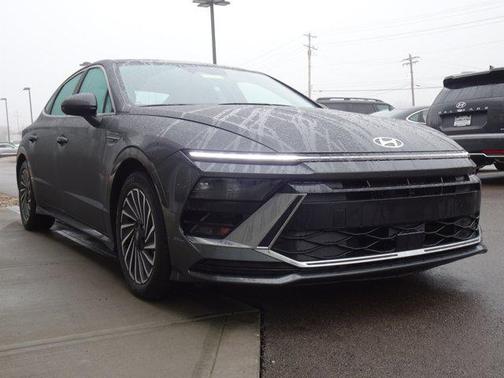 2024 Hyundai SONATA Hybrid SE