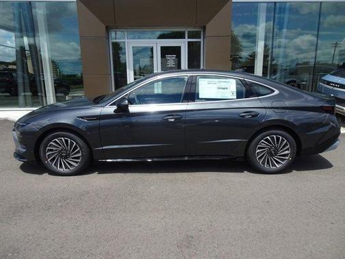 2024 Hyundai SONATA Hybrid SE