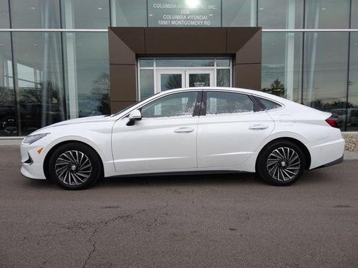 2022 Hyundai SONATA Hybrid Limited