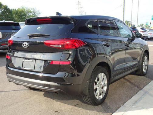 2020 Hyundai TUCSON SE