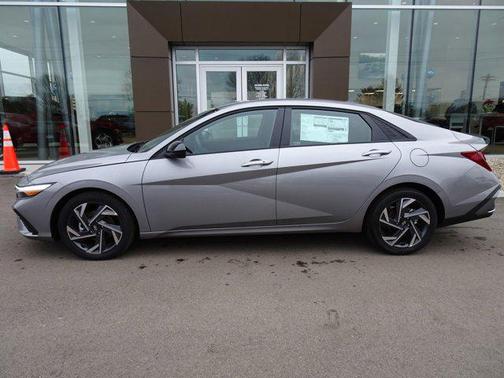 2025 Hyundai ELANTRA Sport