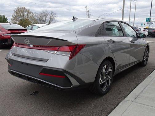 2025 Hyundai ELANTRA Sport