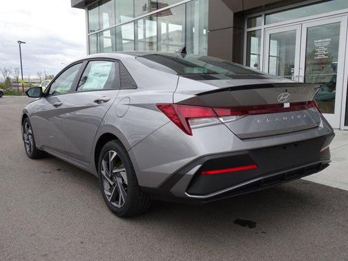 2025 Hyundai ELANTRA Sport