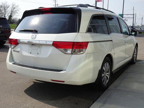 White Diamond Pearl 2015 Honda Odyssey EX-L