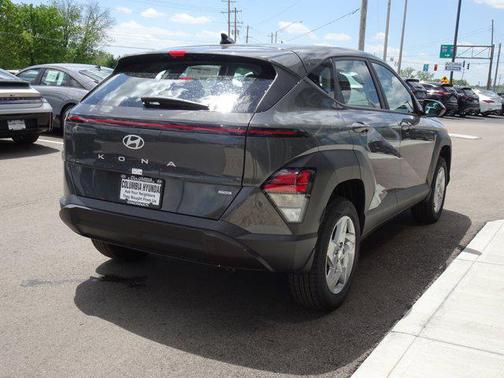 2025 Hyundai KONA SE
