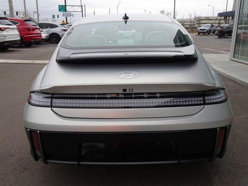 2024 Hyundai IONIQ 6 SEL