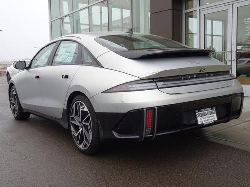 2024 Hyundai IONIQ 6 SEL