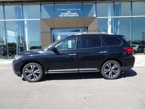 2017 Nissan Pathfinder Platinum