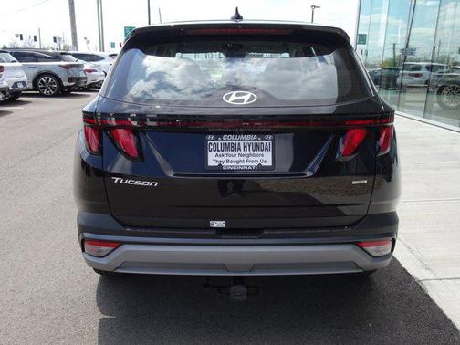 2025 Hyundai TUCSON SE