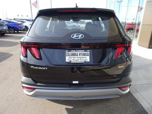 2025 Hyundai TUCSON SE