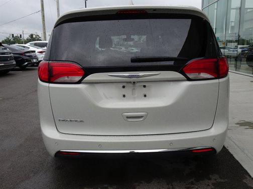 2019 Chrysler Pacifica Touring-L Plus
