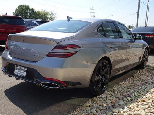 2022 Genesis G70 3.3T AWD
