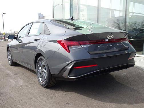 2026 Hyundai ELANTRA HEV Blue