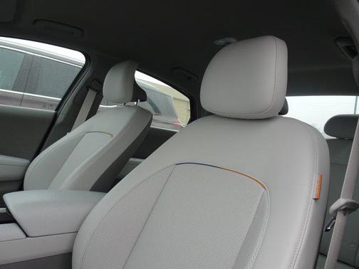 2024 Hyundai IONIQ 6 SEL