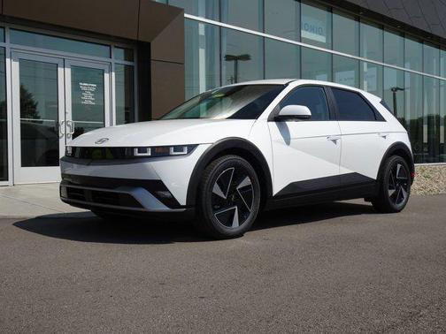2025 Hyundai IONIQ 5 SE