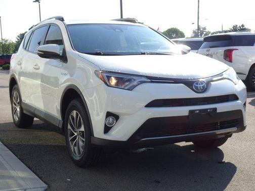 2017 Toyota RAV4 Hybrid XLE