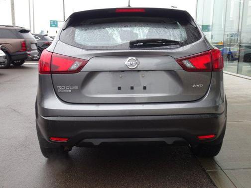 2017 Nissan Rogue Sport S