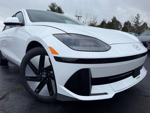 2025 Hyundai IONIQ 6 SE Standard Range