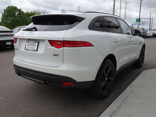 2018 Jaguar F-PACE 25t Premium