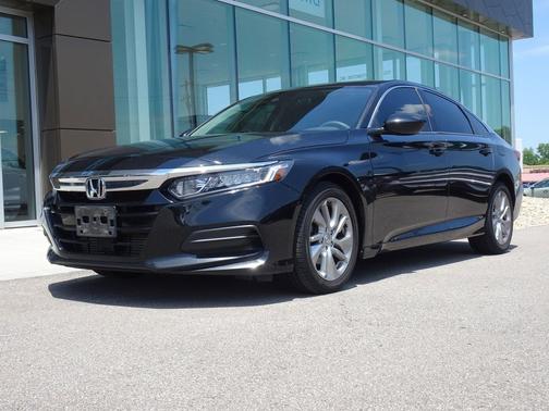 Crystal Black Pearl 2019 Honda Accord LX