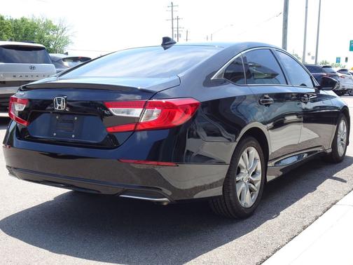 Crystal Black Pearl 2019 Honda Accord LX