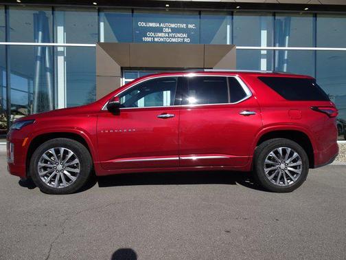 2023 Chevrolet Traverse Premier