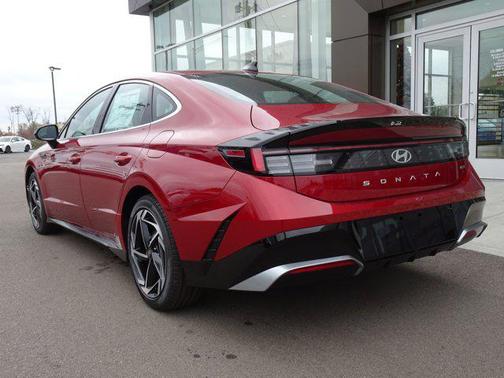 2026 Hyundai SONATA SEL