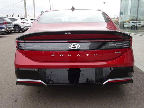 2026 Hyundai SONATA SEL