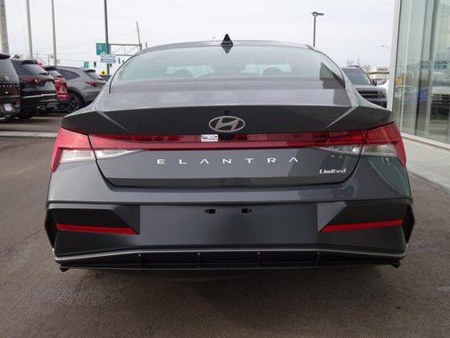 2026 Hyundai ELANTRA Limited