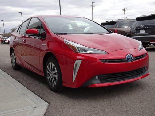 2020 Toyota Prius XLE