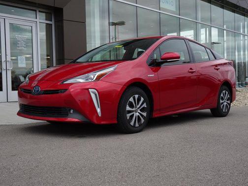 2020 Toyota Prius XLE