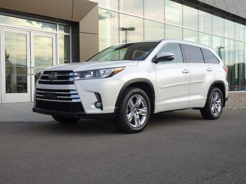 2017 Toyota Highlander Limited