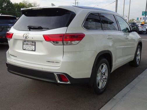 2017 Toyota Highlander Limited