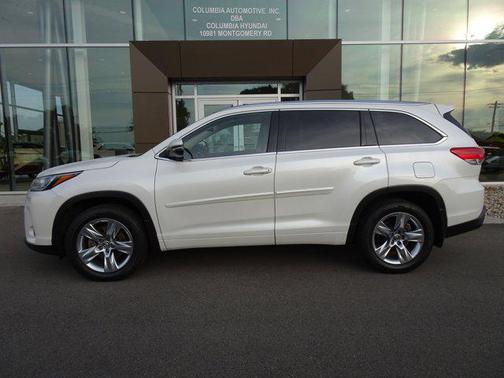 2017 Toyota Highlander Limited