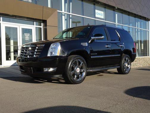 2012 Cadillac Escalade Luxury